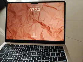 MacBook Air M3 Starlight 8/256 Garansi Resmi