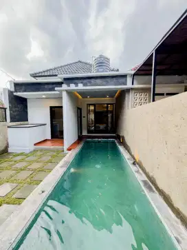 Villa baru gress furnish lingk villa betaka padonan dekat canggu