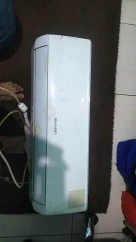 Dijual Cepat AC bekas Sharp 1 PK