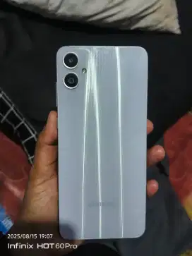 Samsung a05 4/64 nominus