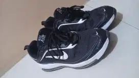 Sepatu second mantab