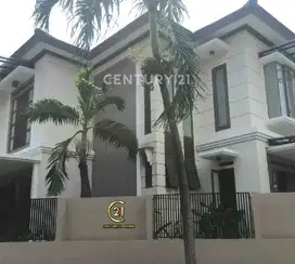 Rumah  Modern Mewah Bagus  Strategis Dekat  Bintaro Plaza