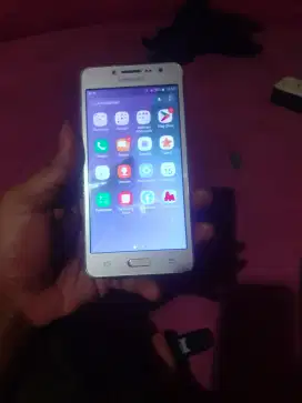 Di jual cepat samsung j2 prime