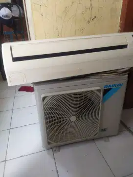 Dijual AC merk daikin 3/4pk normal