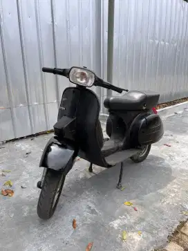 Vespa PS Strada