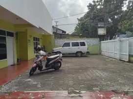 Rumah / Kantor ex Bimbel di Mainroad Buahbatu