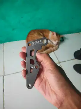 BRACKET KALIPER