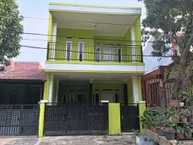 Rumah Dijual 2 lantai, Jalan Depan Rumah lebar