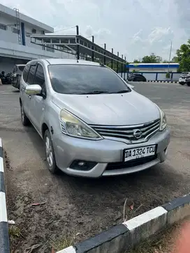 Jual Livina manual 2015