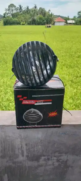 Lampu depan motor cover hitam kaca putih