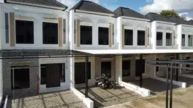 RUMAH 2 LANTAI SIAP HUNI DEKAT TOL JATIWARNA DP 0% AKSES 2 MOBIL