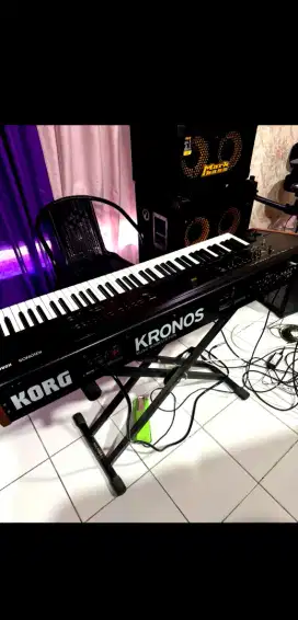 Keyboard Korg Kronos