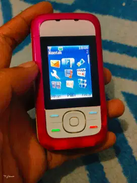 Nokia 5200 Merah Muda