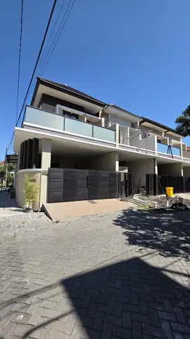 Unit Terbatas, Rumah Syariah 2 Lantai 4KT, 3KM Di Sidosermo, Jemursari