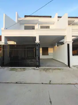 Di Jual Rumaj baru di komplek Area Pondok Kelapa Jakarta Timur