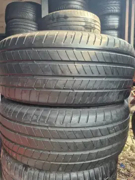 Ban copotan mercy Bridgestoen alenza 001A RFT 245/50 R19 75% 2021..2pc