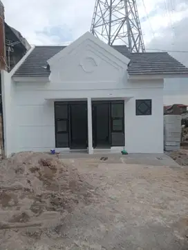 Rumah cost  pinggir jalan desa pinggir kota