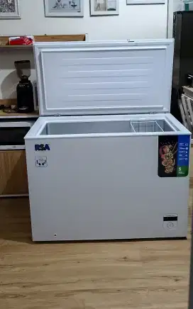 Freezer Box RSA 318Liter Like New