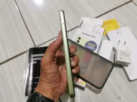 Samsung A24

Ram 8+8/128