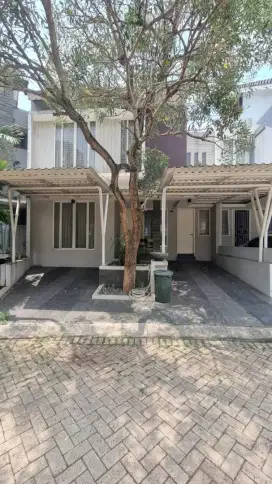 Hotsale Rumah Rapi di Emerald Bintaro Sektor 9