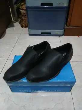 Sepatu Yongki Komaladi size 41