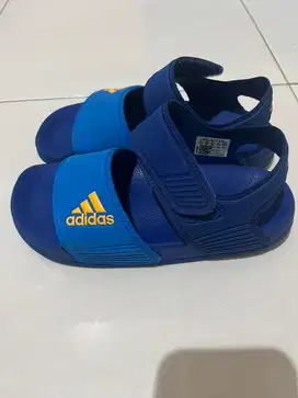 Preloved sandal adidas altaswim