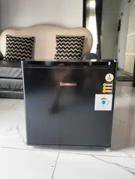 Kulkas minibar CBC-50