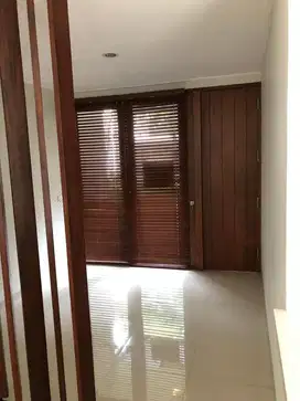 DIJUAL RUMAH TERAWAT @FORESTA NATURALE BSD 3 KAMAR SEMI FURNISH LOK OK
