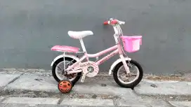 Sepeda anak polygon helo kitty