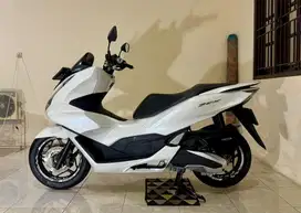 Honda PCX 160 ABS ISS (Tipe Tertinggi) MULUSSS Pajak Hidup Panjang