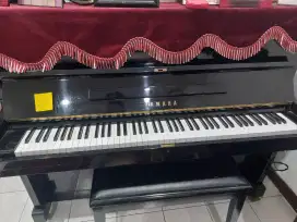 PIANO YAMAHA U2H