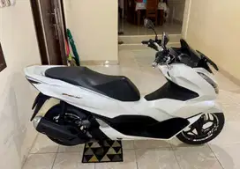 Honda PCX 160 ABS ISS (Tipe Tertinggi) MULUSSS Pajak Hidup Panjang