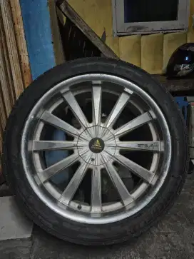 JUAL BU,CEPAT VELG PLUS BAN BEKAS MOBIL CRV