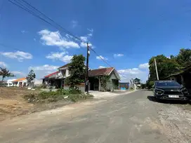 2 Km Stadion Maguwoharjo, Tanah SHM Lokasi Strategis, Akses Lebar