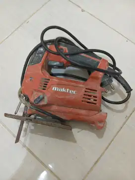 Jigsaw maktec masih joss