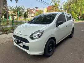 Daihatsu Ayla D+ plus manual 2015 putih mobil bekas murah