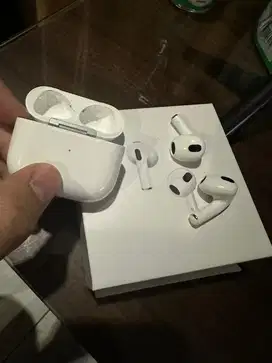 DIJUAL AIRPODS GEN 3 ORIGINAL IBOX WITH BOX