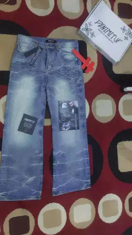 Baggy Jeans denimit up