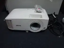 Djual proyektor BENQ mx604 xga