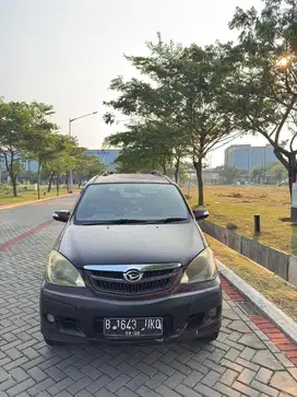 Daihatsu Xenia Xi Deluxe 1.3 Thn 2011