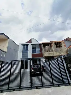 Rumah Luas terdekat ke Stasiun DEPOK