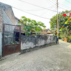 Tanah Dijual Murah Utara Stadion Maguwoharjo Sleman Bonus Rumah