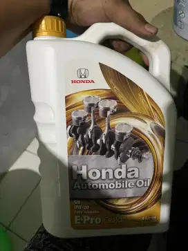 Oli Honda E pro Blue dan Gold