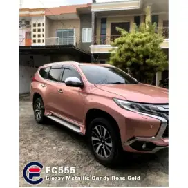 Pemasangan stiker mobil panggilan area Jawa timur