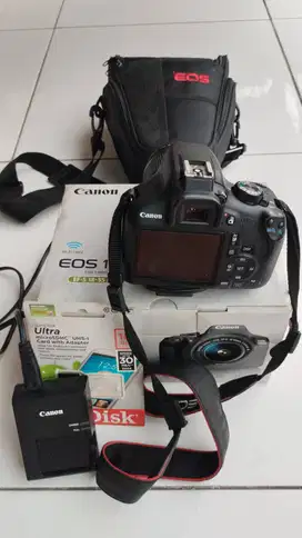 Kamera DSLR Canon EOS 1300D