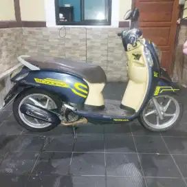Honda Scoopy 2016