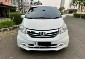 Honda Freed PSD E AT 2013 Putih