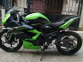 Kawasaki Ninja 250CC Mono Tahun 2014 JOZZZ Mesin Halus Siap tancapGass