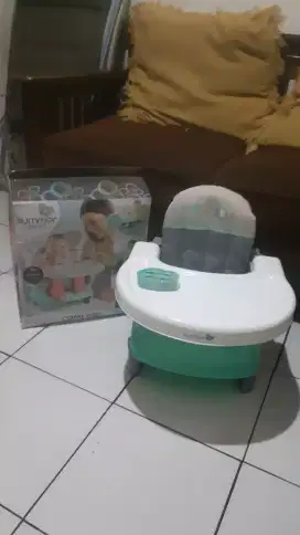 Meja/kuris makan bayi plastik