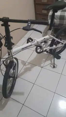Sepeda Lipat Senator 20 Inch
